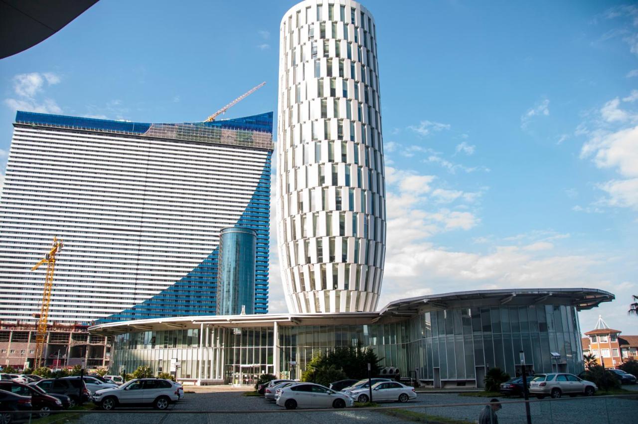 Sea View Apartment Near To The Dancing And Music Fountains Batumi Exterior foto