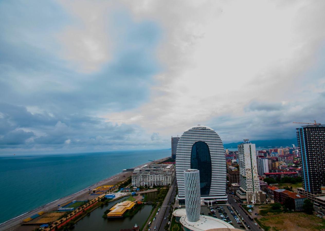 Sea View Apartment Near To The Dancing And Music Fountains Batumi Exterior foto